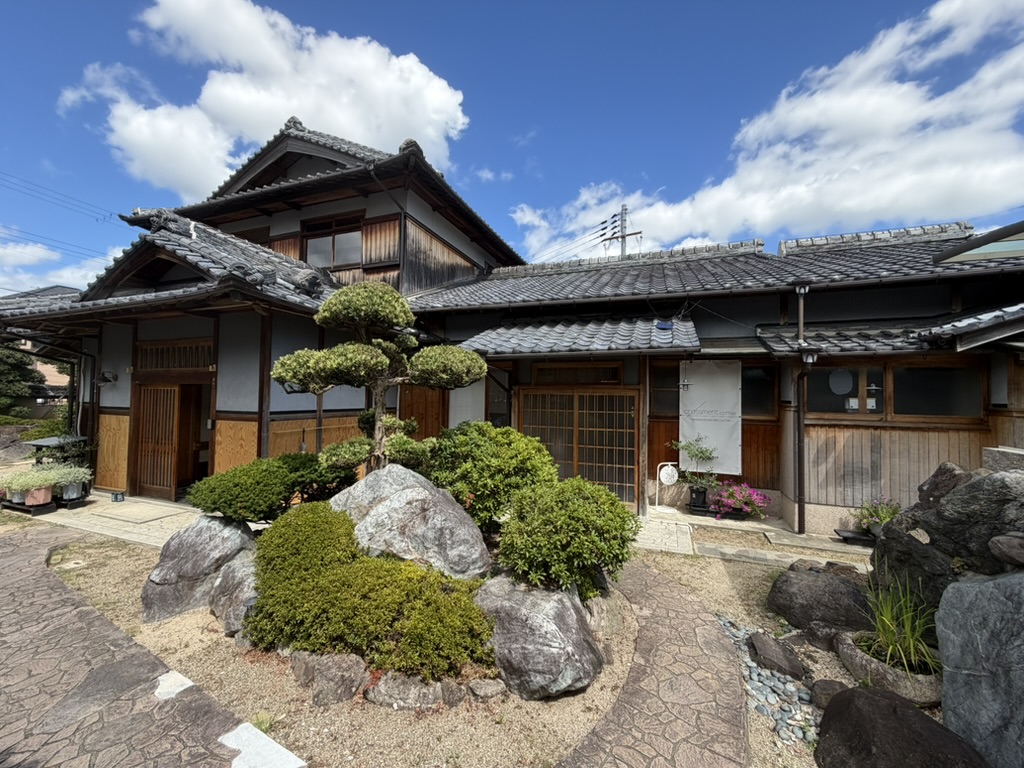 アイクロッソ西宮として活用している古民家の外観